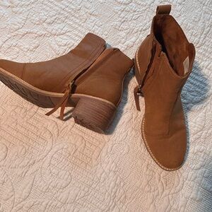 Toms Tan Ankle Booties